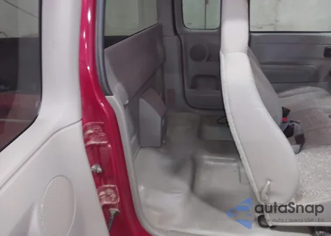 2005 Chevrolet Colorado из США, поврежденный, VIN 1GCCS196558145421